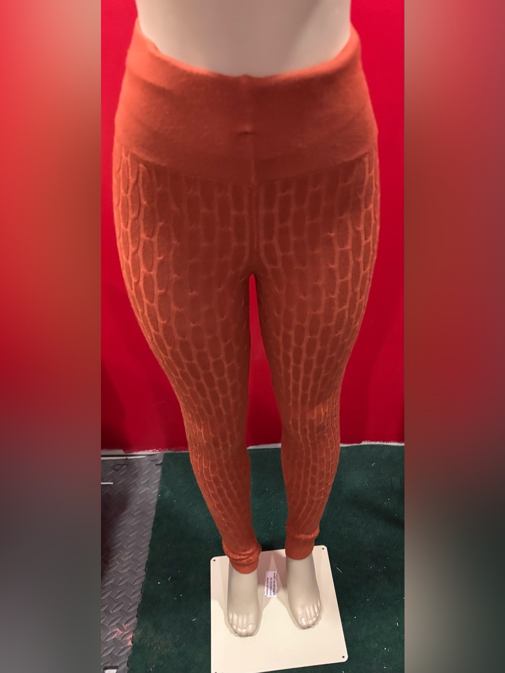 Daisy Ribbed Cable Knit Leggings - Rust